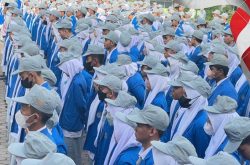 Upacara Bendera Memperingati HUT ke-77 RI di SMK SMAK Padang